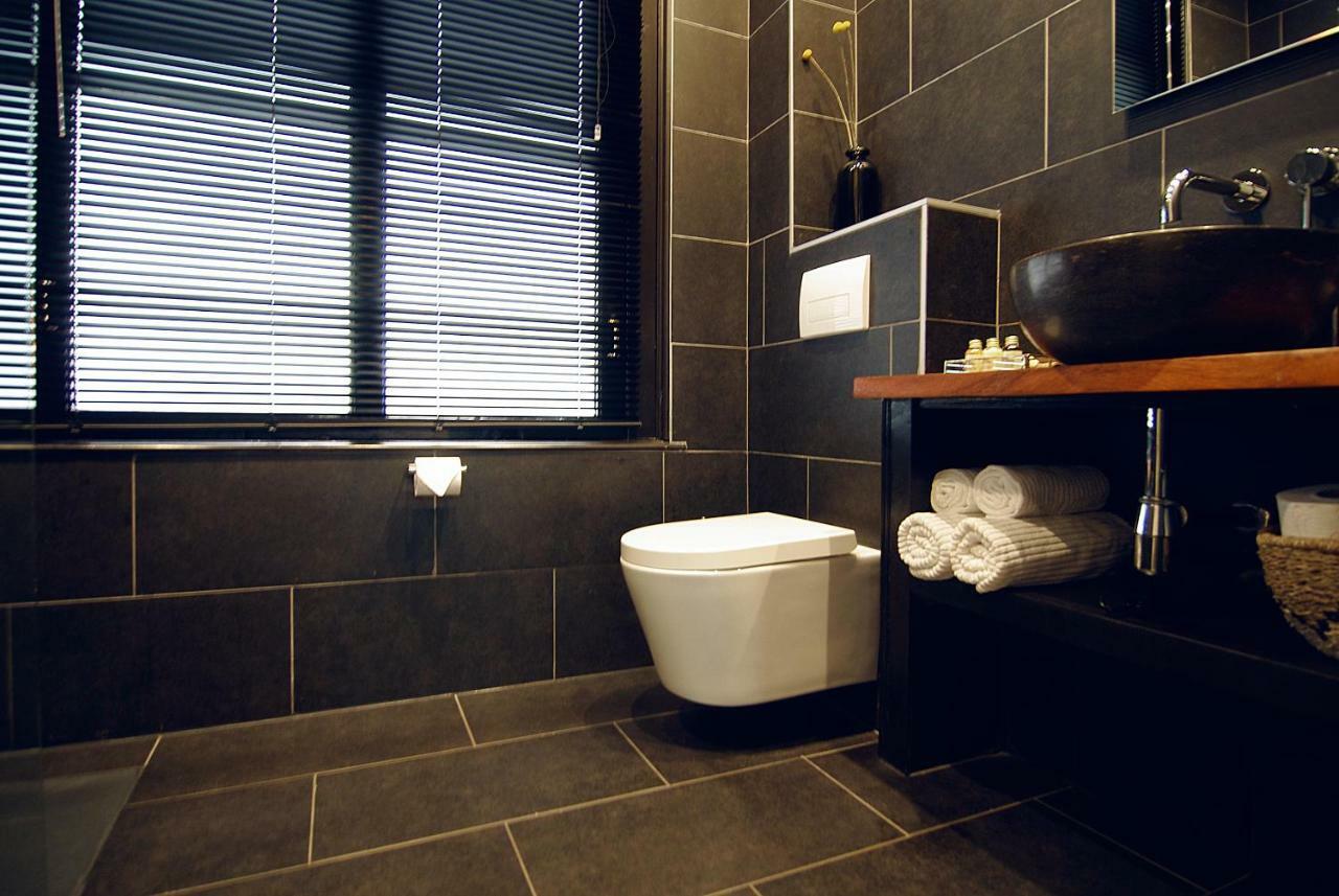 1637: Historic Canal View Suites Amsterdam Bagian luar foto